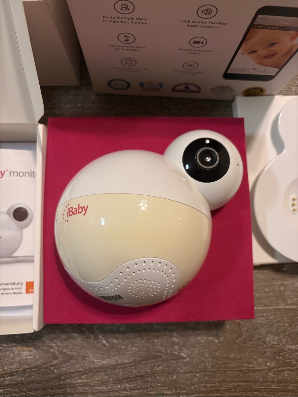iBaby Baby Monitor - White and Cream Nursery Camera - Picture 2 of 10